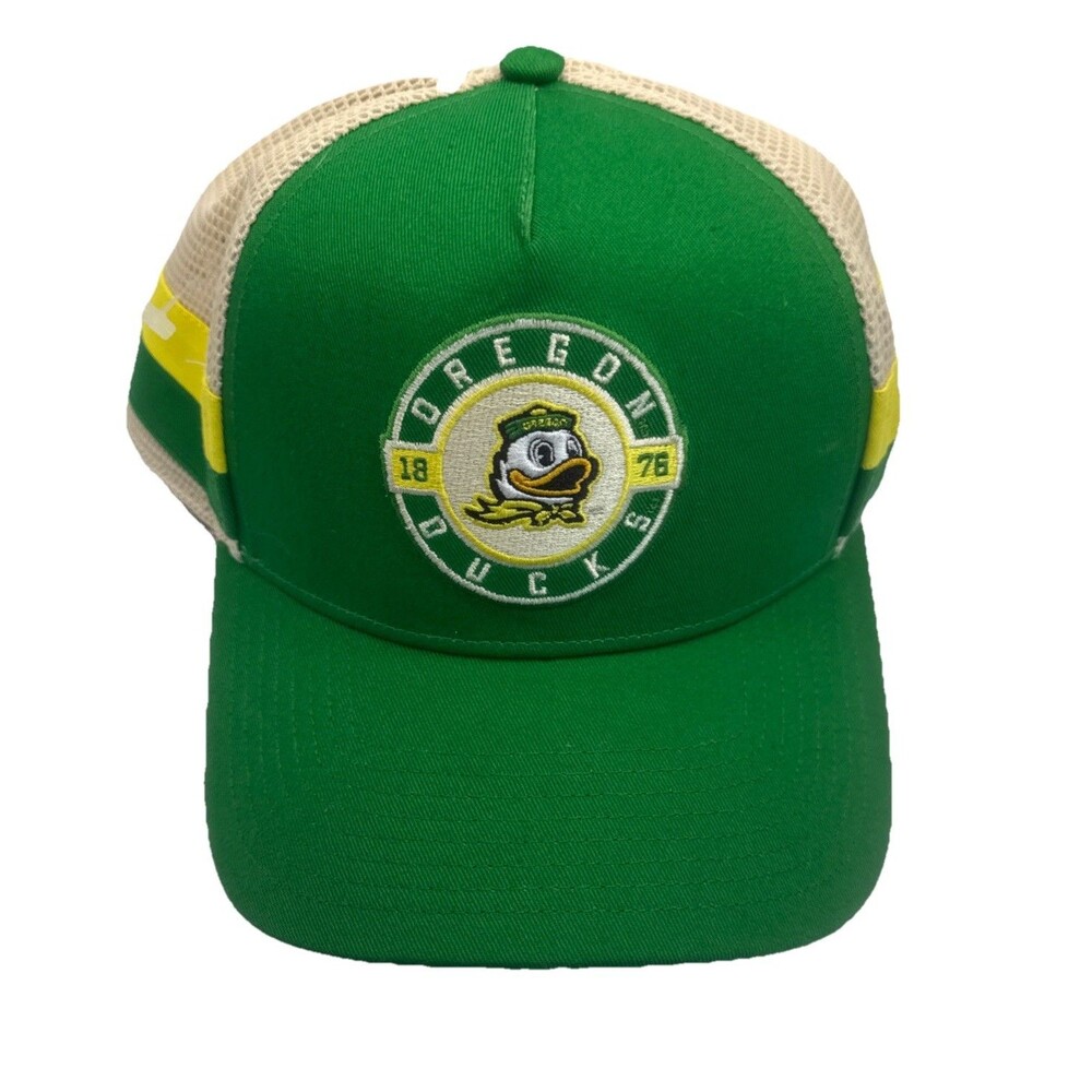 Oregon Ducks Fanatics Prestige Trucker Adjustable Hat-Green/ Cream